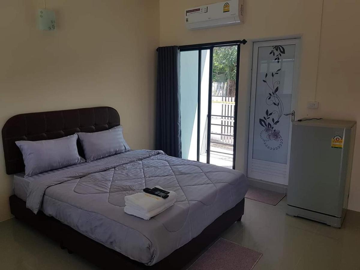 Room62 Lom Sak Exterior photo